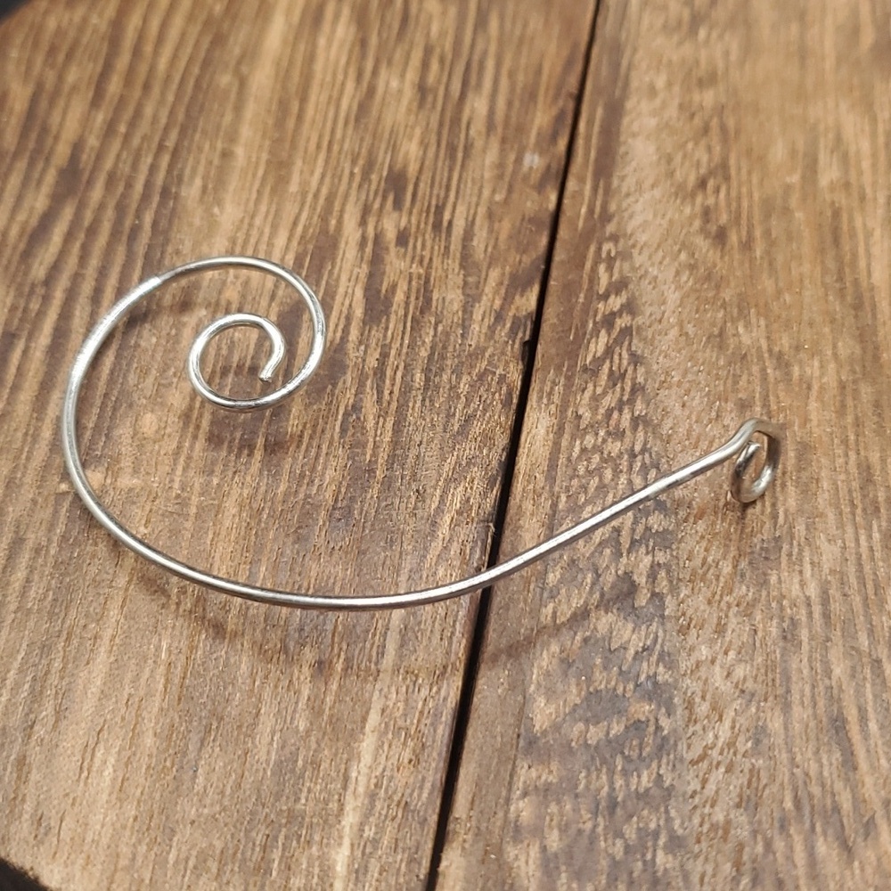 Music note wire wrap pendant‎